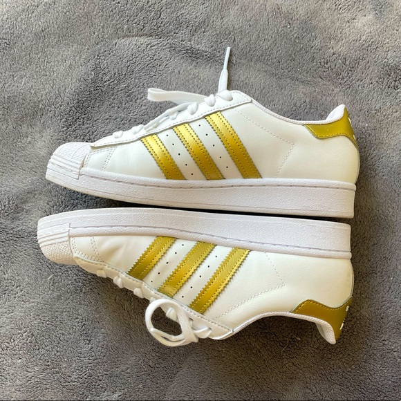 adidas | Shoes | Adidas Superstar Womens 85 | Poshmark